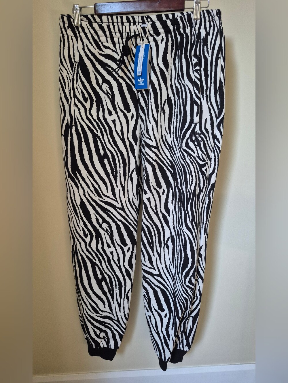 NWT Adidas Zebra Animal Print Essentials Joggers - Medium